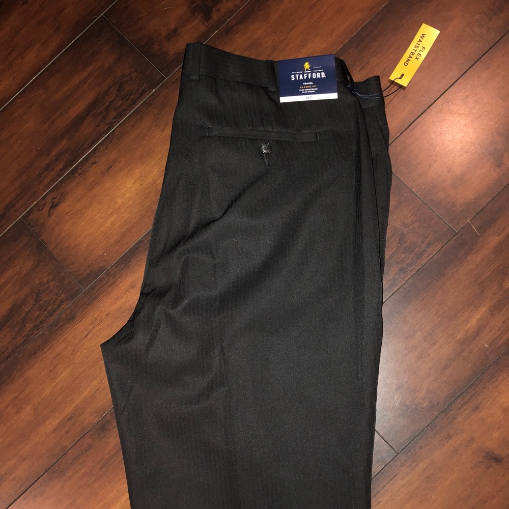 Men’s Slacks 40x32 - 4 pairs available‼️😁